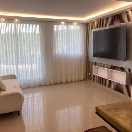 Dammar Luxury Apartment